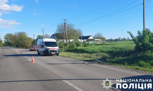 На Полтавщині сталася смертельна ДТП: легковик збив велосипедистку