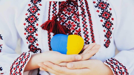Сьогодні відзначають День вишиванки: історія, українські традиції