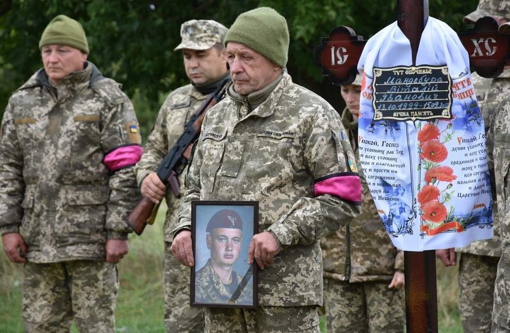 У Полтавській області попрощалися із 22-річним десантником, який загинув на Харківщині