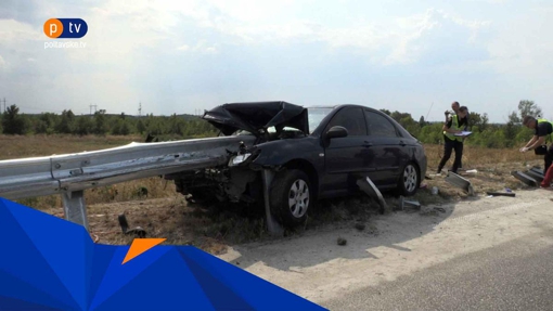 На виїзді з Полтави сталася смертельна аварія, автівку пробило відбійником