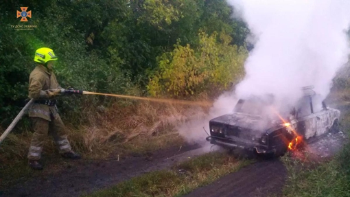 У Кременчуцькому районі згоріла автівка