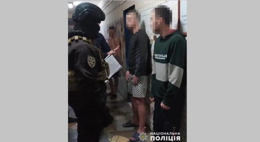 Обрали запобіжні заходи підозрюваним у постачанні наркотиків у слідчий ізолятор на Полтавщині