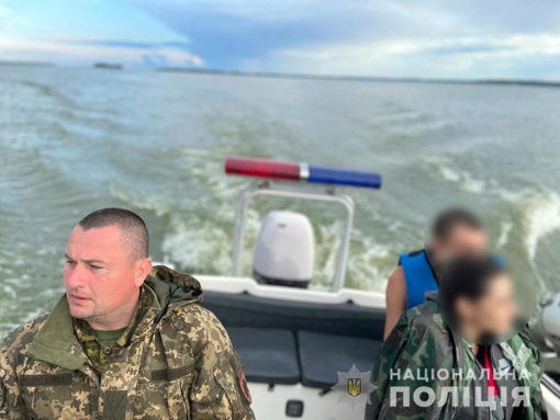 На Полтавщині врятували людей, які на човні не могли дістатися берега