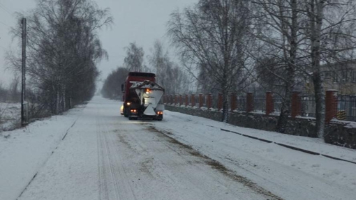 На Полтавщині випало до 30 см снігу: в області розчистили понад 3 тис. км доріг