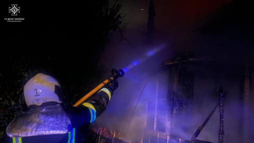У Полтаві під час пожежі в будинку врятували двох людей