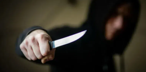 У Полтаві чоловік вдарив ножем в живіт свого знайомого