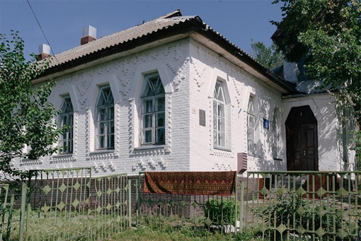 Український модерн у Полтаві: як місто зробило народну традицію архітектурою