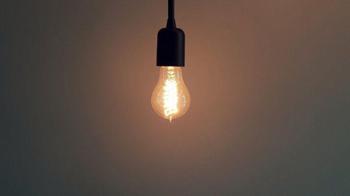 Жителі Полтави скаржаться на недотримання графіків відключення світла