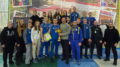 Збірна Полтавщини посіла перше місце на всеукраїнських змаганнях з гирьового спорту