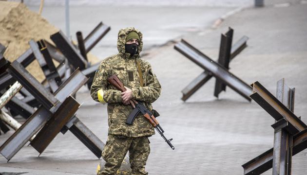Військовозобов'язаним українцям незабаром можуть заборонити вільно переміщуватись всередині країни