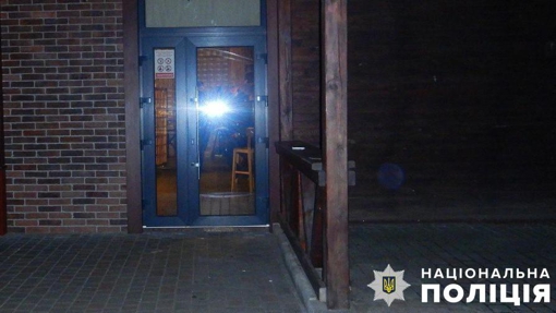 У Полтаві в кафе чоловік під час конфлікту вдарив ножем в живіт місцевого жителя