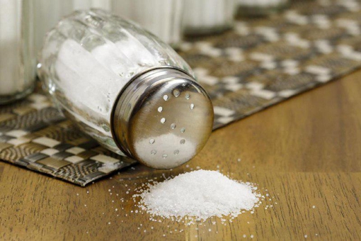 У Полтаву завезуть сіль з-за кордону: коли та у які магазини?