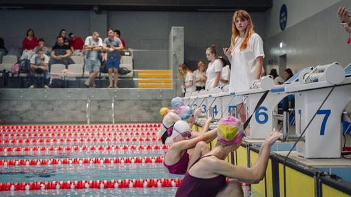 Спортсмени Полтавщини завоювали 41 золоту медаль на відкритому чемпіонаті області з плавання