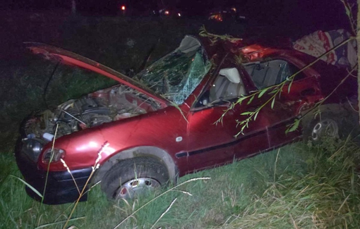 На Полтавщині 17-річна дівчина скоїла аварію: легковик перевернувся