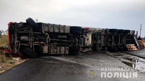 На Полтавщині зіткнулися вантажівка та легкове авто: одна людина отримала поранення