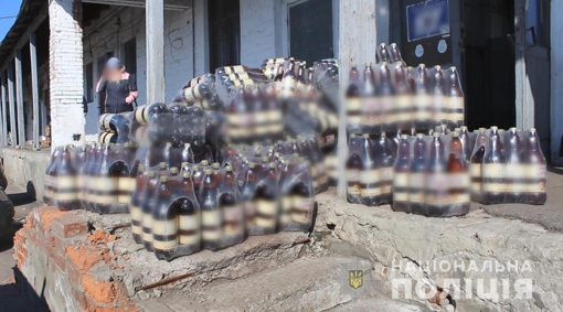 У Полтаві з продажу вилучили понад 600 літрів алкоголю. ВІДЕО