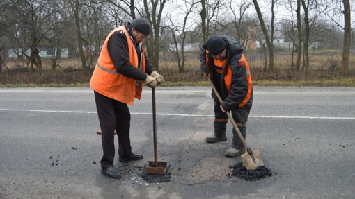 На Полтавщині на автодорозі М-03 почали відновлювати дорожнє покриття