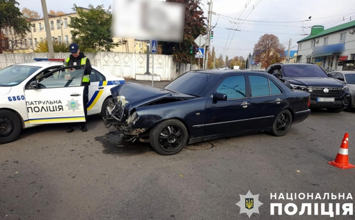 У Полтаві зіткнулися легковики: одна людина поранена