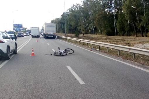 У Полтаві вантажівка збила велосипедистку