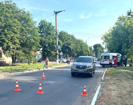 У Полтавській області автівка зіткнулась з 75-річною велосипедисткою