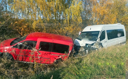 На Полтавщині зіткнулися два легковики та мікроавтобус: чотири особи зазнали поранень