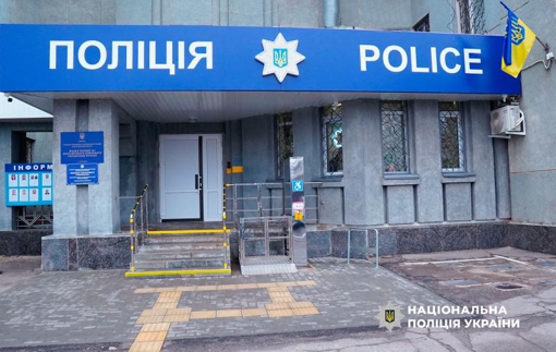 У Полтаві пенсіонерка випала з вікна й загинула