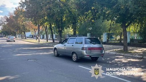 У Кременчуці легковик збив 69-річну велосипедистку