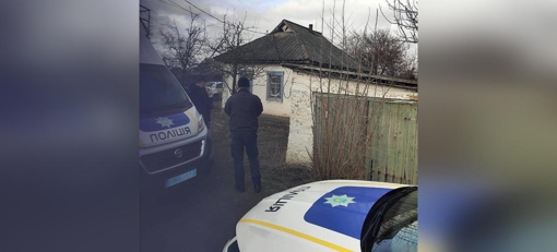 29-річний житель Полтавщини під час сварки вбив свою матір та прикрив тіло речами