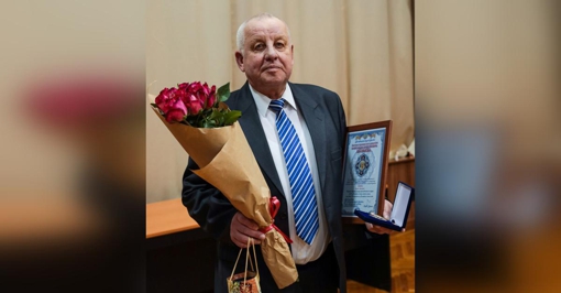Полтавського хірурга Сергія Калюжку нагородили пам’ятною відзнакою