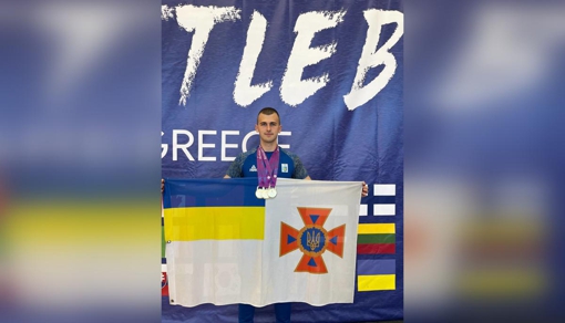 Рятувальник з Полтавщини здобув золоті медалі на чемпіонаті світу з гирьового спорту