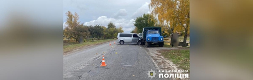 У Полтавській області зіткнулися автомобіль та вантажівка: чоловіка госпіталізували