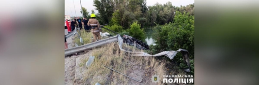 У Полтавській області вантажівка злетіла з дороги у річку: водій загинув
