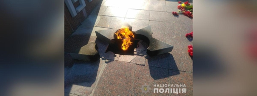 На Полтавщині засудили дівчину, яка пошкодила пам’ятник загиблим воїнам Другої світової війни