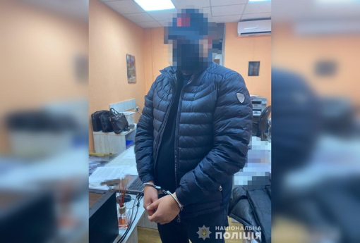 В аеропорту "Бориспіль" затримали  жителя Полтавщини, якого підозрюють у викраденні людини та заволодінні криптовалютою