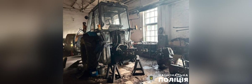 У Полтавській області під час роботи на чоловіка впав двигун трактора