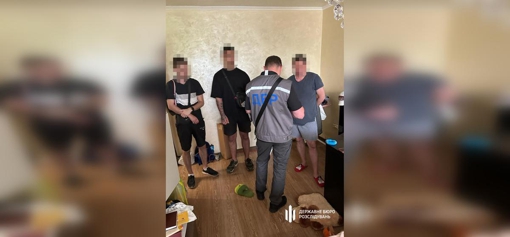 Полтавський відділ ДБР повідомив про підозру трьом митникам з Дніпропетровщини