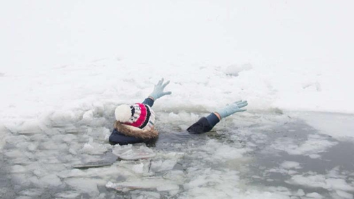У Полтавській області дитина провалилася під лід