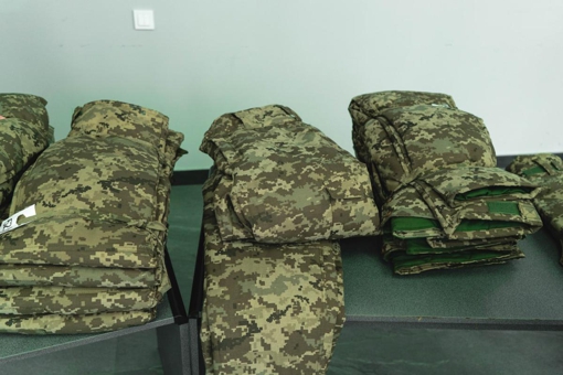 Захисники Полтавщини отримали 1320 комплектів зимового одягу
