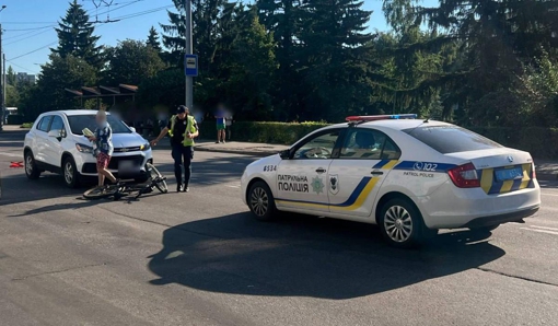 У Полтавській області легковик збив 41-річну велосипедистку