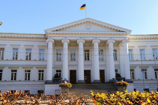 Підготовка до виборів і латентна корупція: як і що писали про місцеву владу полтавські медіа