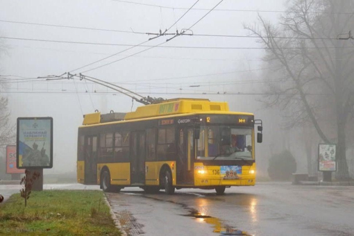 Що відбувається з рухом тролейбусів під час відключень світла?