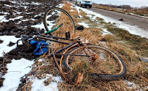 У Полтавській області п'яний водій легковика на смерть збив велосипедиста