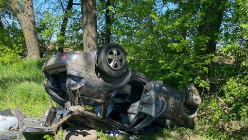 У Лубенському районі автомобіль вилетів у кювет: загинув пасажир