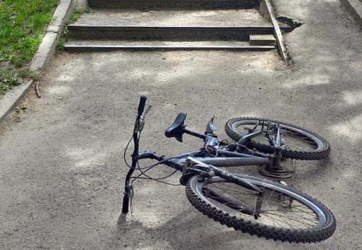 На Полтавщині 16-річний велосипедист травмував 15-річного пішохода