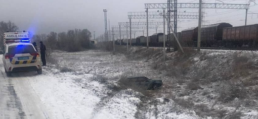 ДТП на Полтавщині: автівка з'їхала з дороги