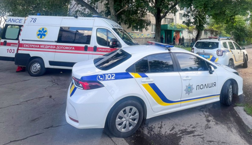 У Кременчуці з вікна багатоповерхівки впав чоловік