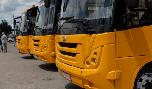 Громади Полтавщини отримали шість шкільних автобусів