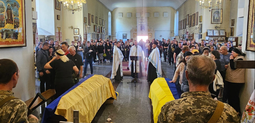 У Полтаві попрощалися із воїнами В’ячеславом Доброштаном та Сергієм Морозом