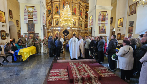 У Полтаві попрощалися із бійцями Юрієм Ткаченком, Іллею Сиромятніковим та Вячеславом Студентом