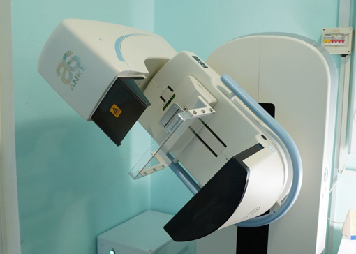 У Полтавській обласній лікарні жінки можуть безкоштовно обстежитися на новому мамографі